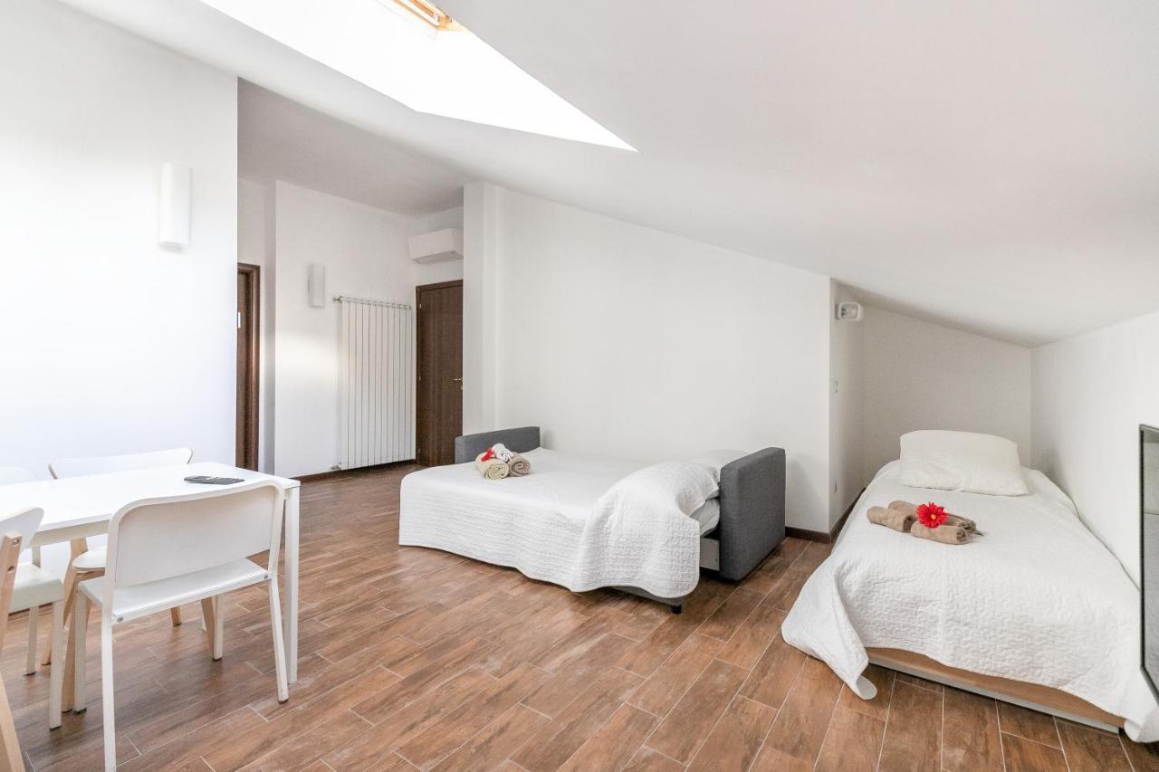 Alessia'S Flat - Affori Lägenhet Milano Exteriör bild